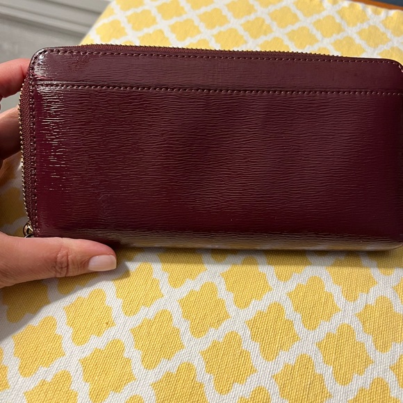 Kate Spade patent wallet - Picture 4 of 4
